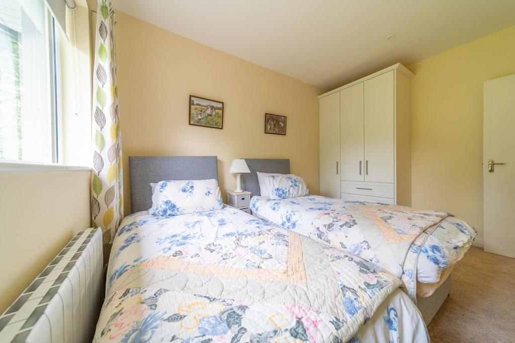 2 Bed Waterfront Property - Close To Courtmacsherry 코크 외부 사진