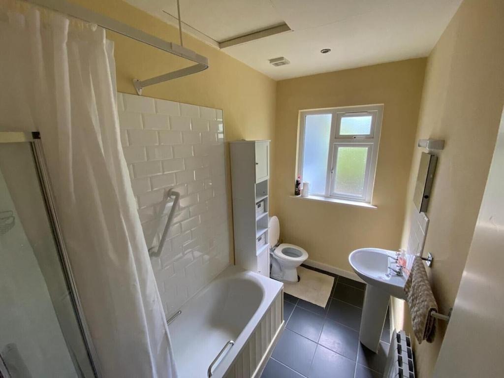 2 Bed Waterfront Property - Close To Courtmacsherry 코크 외부 사진