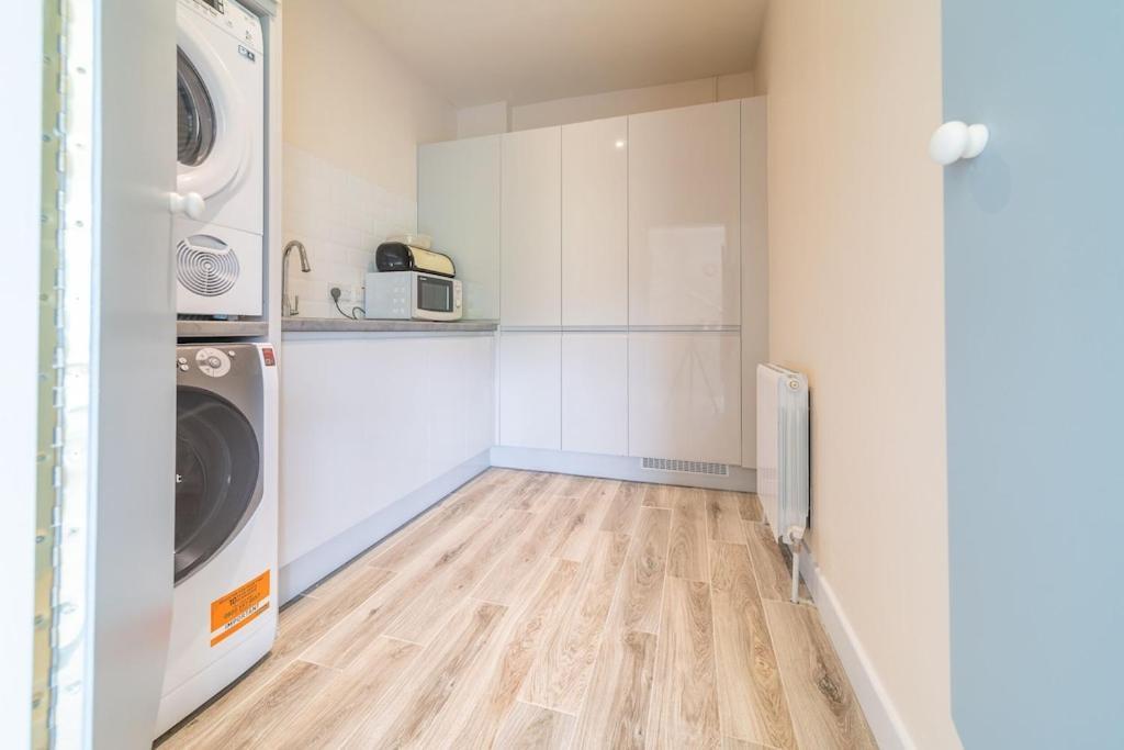 2 Bed Waterfront Property - Close To Courtmacsherry 코크 외부 사진